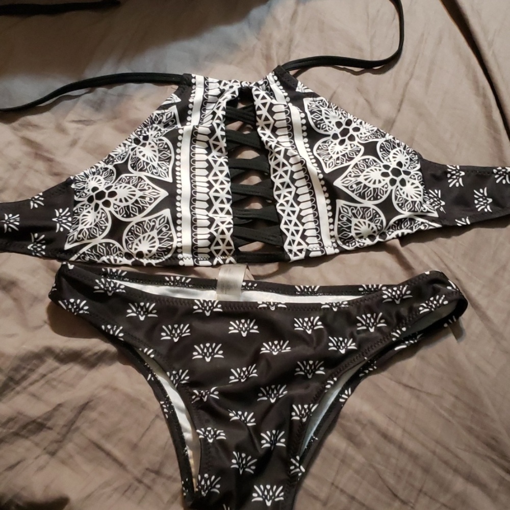 Bathing suit